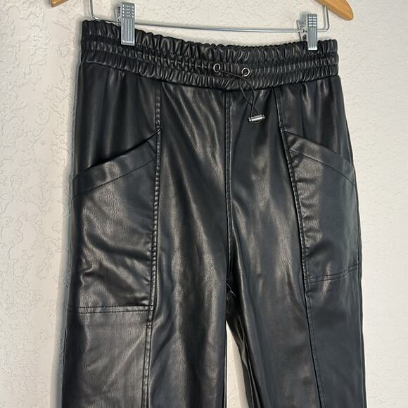 NEW Rails Jayden Black Vegan Leather Pants Medium Elasticized Waist - Picture 4 of 9